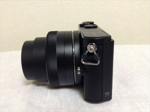 Panasonic デジタル一眼レフカメラ「LUMIX DMC-GM1K」を開封の様子・ズーム