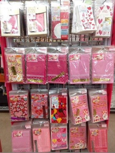 ダイソーのバレンタインチョコ・ピンク系ラッピング袋