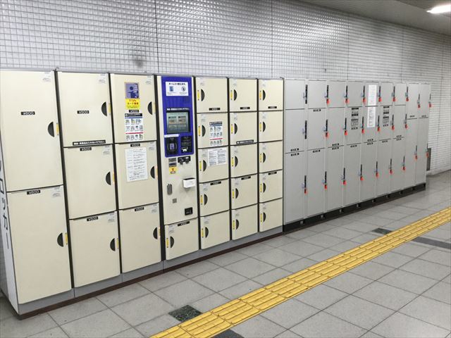京都市営地下鉄「烏丸御池駅」改札外のコインロッカー