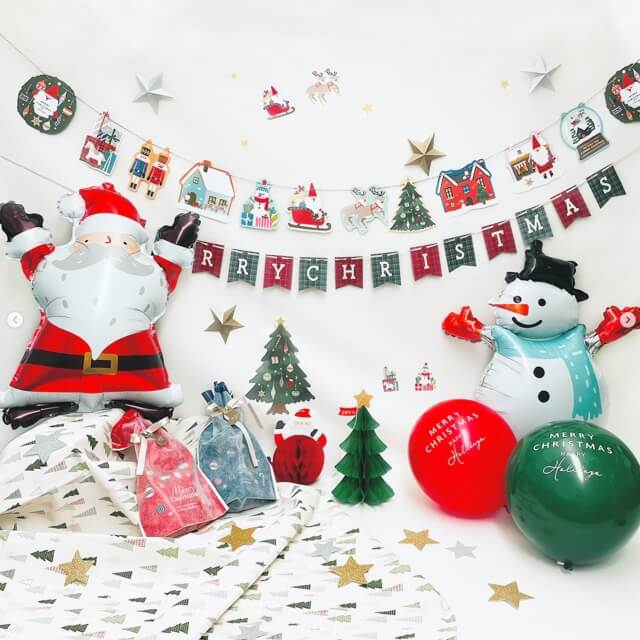 ダイソークリスマス2022「フラッグ、サンタと雪だるまの風船」